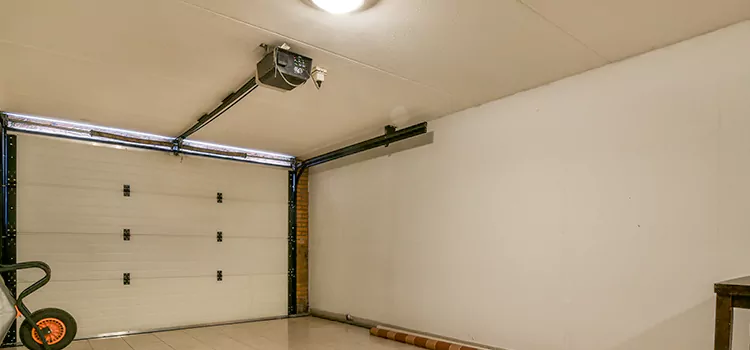 Top-Rated Garage Door Opener Installation in Sainte-Brigitte-de-Laval, QC